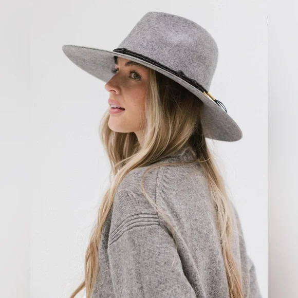 NWOT Women’s Gigi PIP Scottie Hat in Grey 100% Wool Size 55/XS - Picture 8 of 13